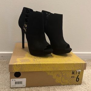 Mix No. 6 Lanette heel